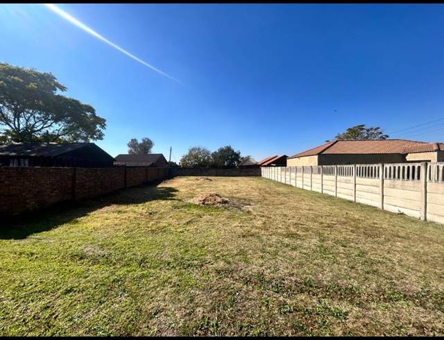 LAND FOR SALE IN STRUISBULT